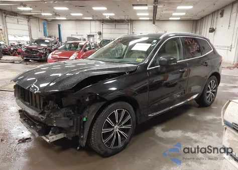 2021 Volvo Xc60 T5 Inscription из США, поврежденный, VIN YV4102RLXM1850423